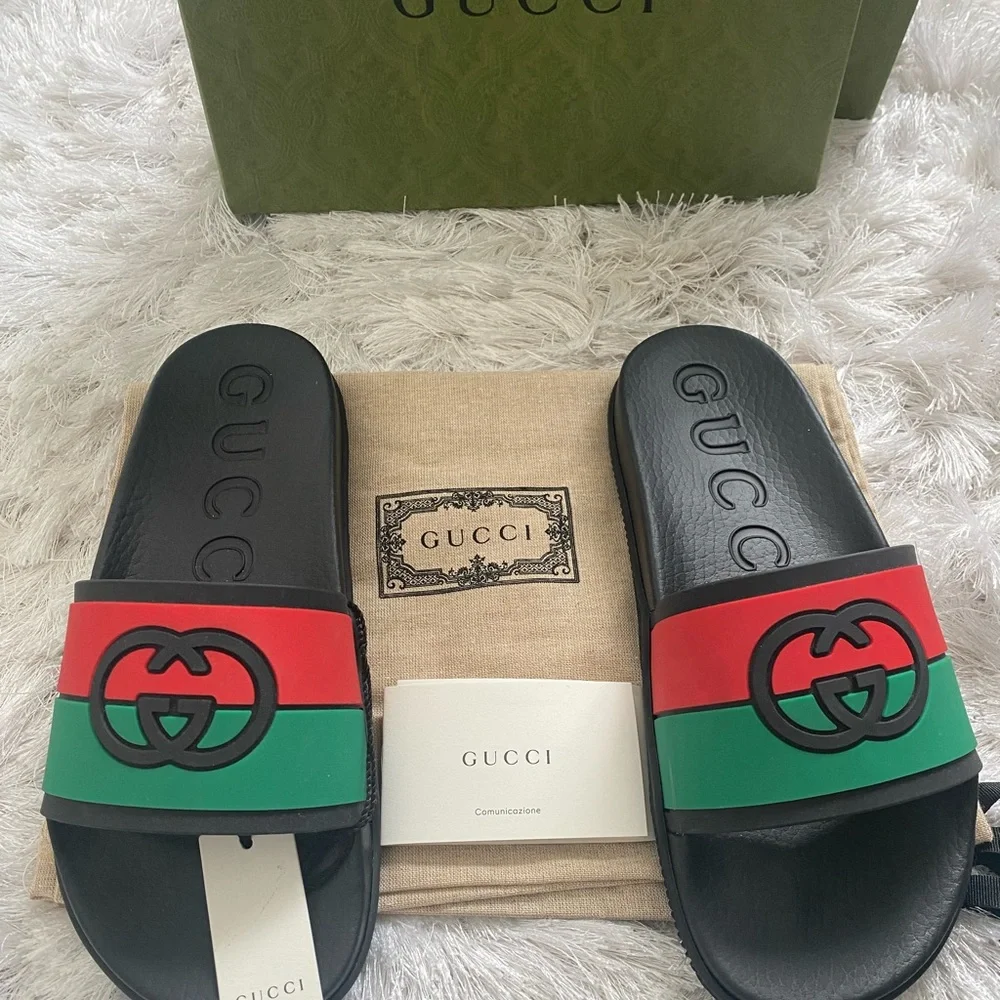 Gucci Women’s Sandals size 6 but fits 9.  Brand New - Picture 2 of 6